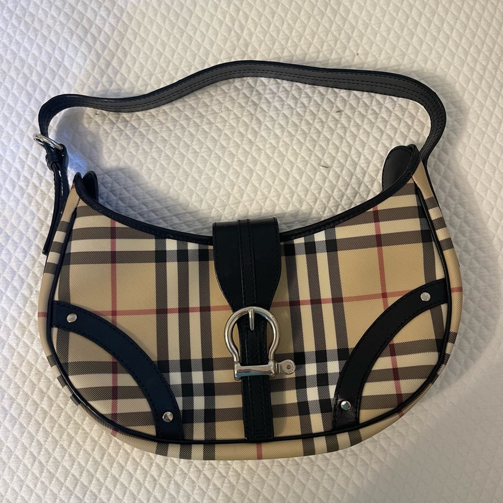 Burberry pouchette